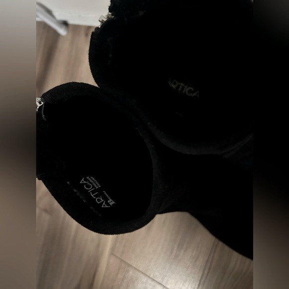 NWOT ARCTICA ANKLE BOOTS - WATERPROOF SUEDE - Picture 5 of 5